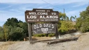 Loa Alamos wine tasting sign